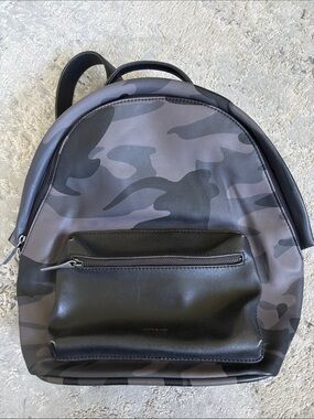 Matt & Nat Men's Camo Backpack - Black & Gray